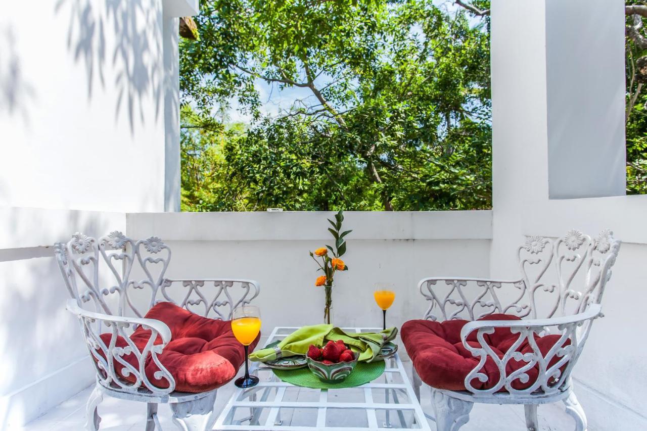 Garlands Del Rio Riverside Boutique Hotel ปูแอร์โตบาญาร์ตา ภายนอก รูปภาพ